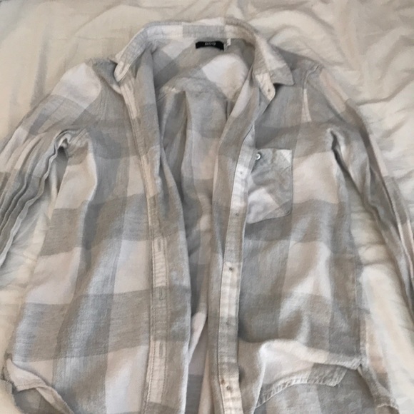 BDG Tops - urban outfitters bdg flannel!